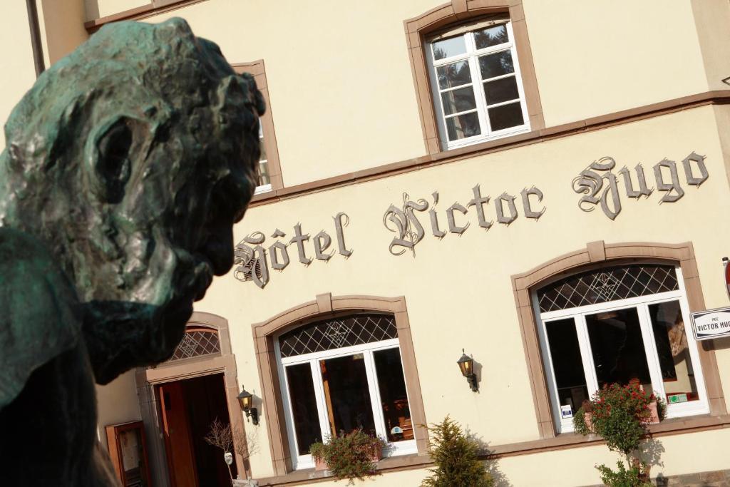 Hotel - Restaurant " Victor Hugo" Vianden Exterior photo